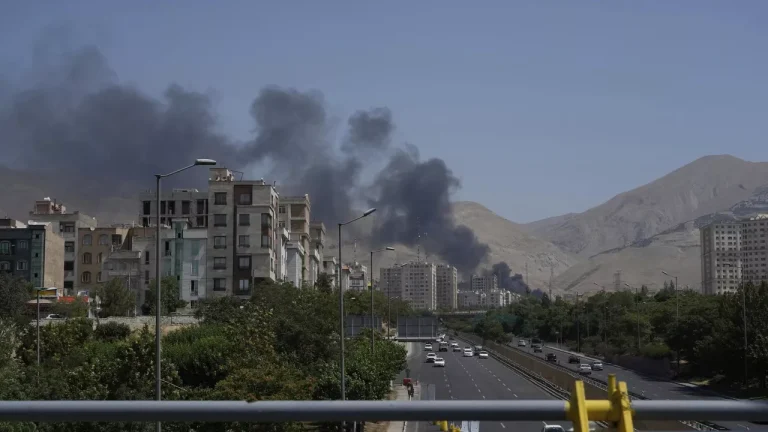 إيران تحذر من استهداف منشآت النفط في الشرق الأوسط ردا على ضرب منشآتها