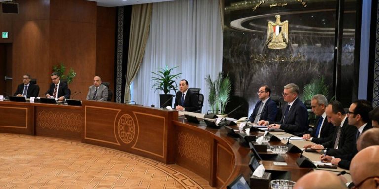 تحركات استثنائية لمواجهة تداعيات الحرب الإيرانية وتذبذب تدفقات النقد الأجنبي