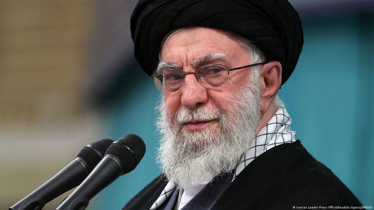 مظاهرات في شيراز الإيرانية تنديدًا باغتيال المرشد علي خامنئي