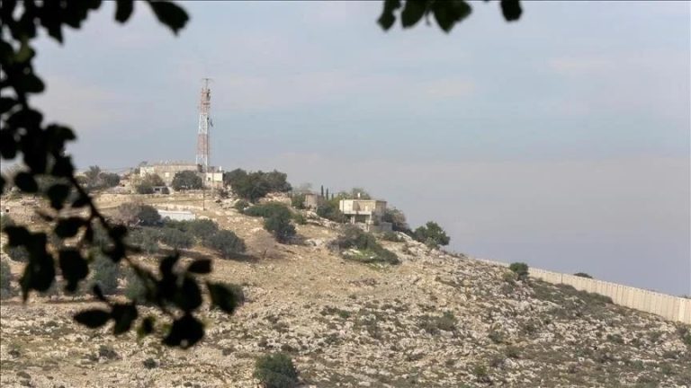 “حزب الله” يعلن تنفيذ 55 هجومًا ضد مواقع إسرائيلية بالصواريخ والمسيّرات