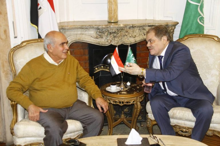 محافظ سوهاج الأسبق: فوز السيد  البدوي برئاسة الوفد مكسبا للحياة السياسية فى مصر