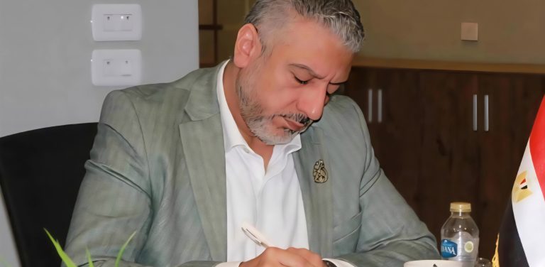 حسام الدين علي يكتب: العلاقة الملتبسة معضلة التنسيق بين الوزير والمحافظ.. درس من إلغاء الدراسة في القاهرة