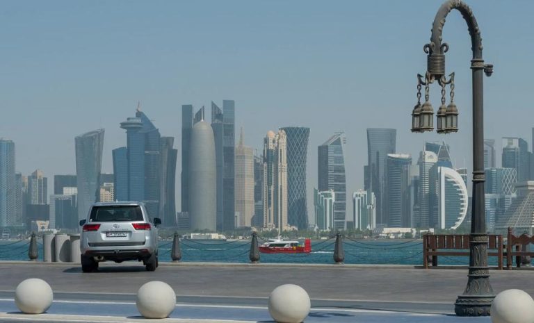 قطر تتصدى لهجوم بـ17 صاروخاً و6 طائرات مسيرة إيرانية