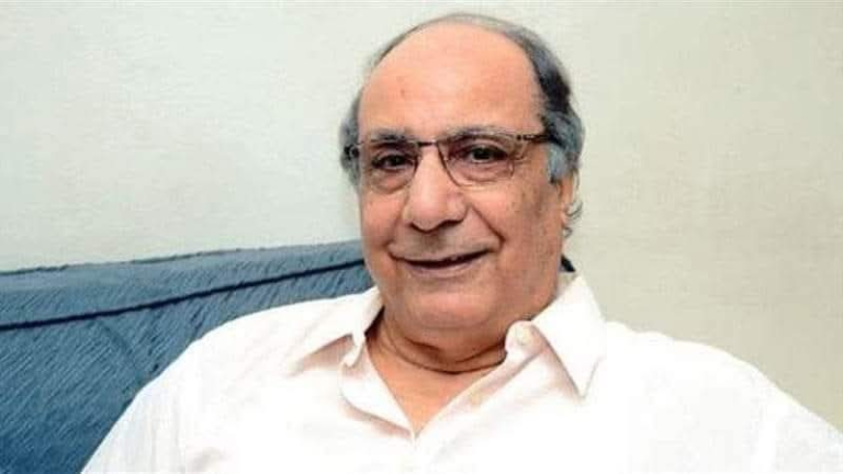 في عيد ميلاده الـ 83 .. 11 معلومة عن الشاعر والإذاعي عمر بطيشة