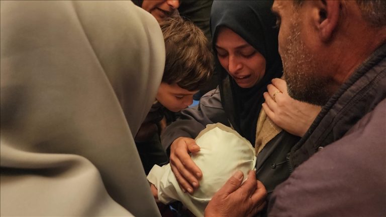 مقتل 7 فلسطينيين خلال 24 ساعة يرفع حصيلة ضحايا الحرب في غزة إلى أكثر من 72 ألف قتيل
