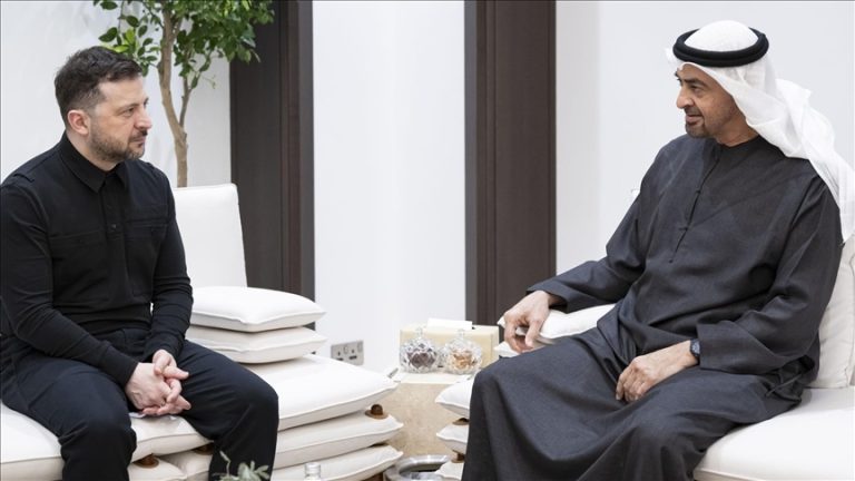محمد بن زايد وزيلينسكي يبحثان التصعيد الإقليمي وتداعياته على الأمن العالمي