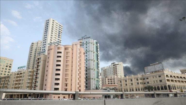 صفارات الإنذار تدوي في البحرين للمرة الخامسة منذ فجر السبت على خلفية الهجمات الإيرانية في المنطقة