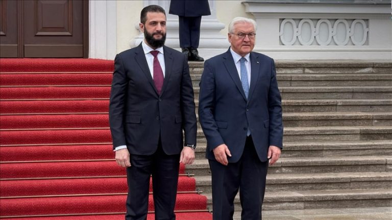 الرئيس السوري أحمد الشرع يبدأ أول زيارة رسمية إلى ألمانيا ويلتقي نظيره شتاينماير في برلين