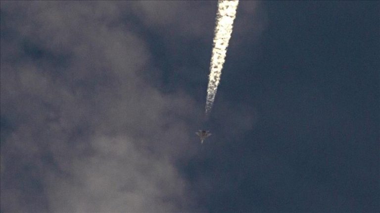 الإمارات تعلن رصد 246 صاروخًا و1422 مسيّرة منذ بدء الهجمات الإيرانية