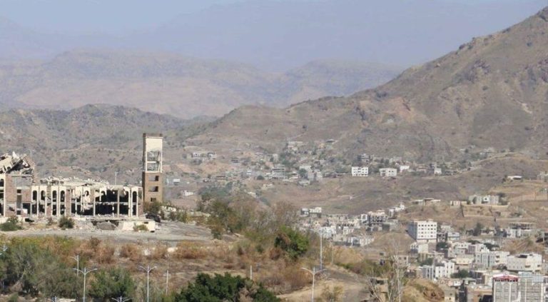 استغلال أطفال اللاجئين الأفارقة في صراعات جبهات تعز وتصاعد عمليات التجنيد القسري