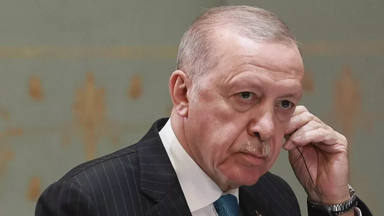 أردوغان: نرفض أى أعمال تهدف إلى تدمير شامل لإيران