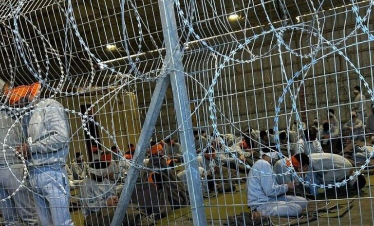 مؤسسات حقوقية: أكثر من 9600 أسير فلسطيني بسجون الاحتلال