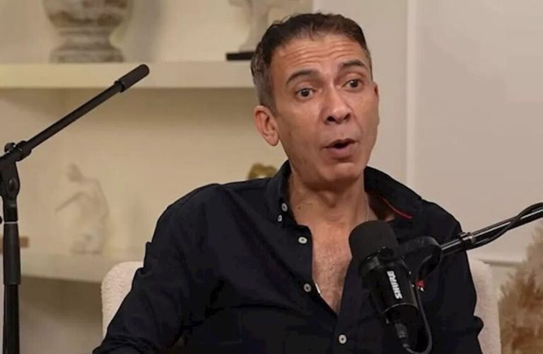 مصر..استخراج جثمان ضياء العوضي وإعادة تشريحه