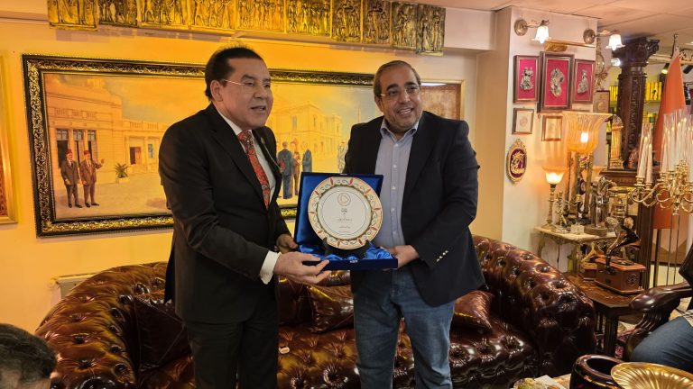 د. أيمن نور يستقبل وفد رابطة الإعلاميين الدولية برئاسة الدكتور حمزة زوبع ويؤكد دعم الإعلاميين المصريين في الخارج