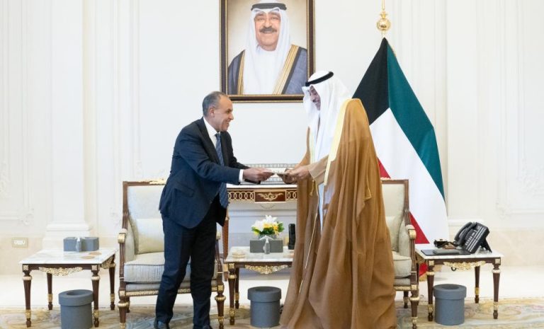 السيسي يبعث رسالة خطيّة إلى أمير الكويت