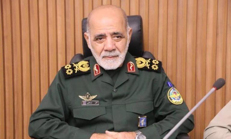 إيران تهدد بإغلاق الخليج والبحر الأحمر مع استمرار حصار موانئها