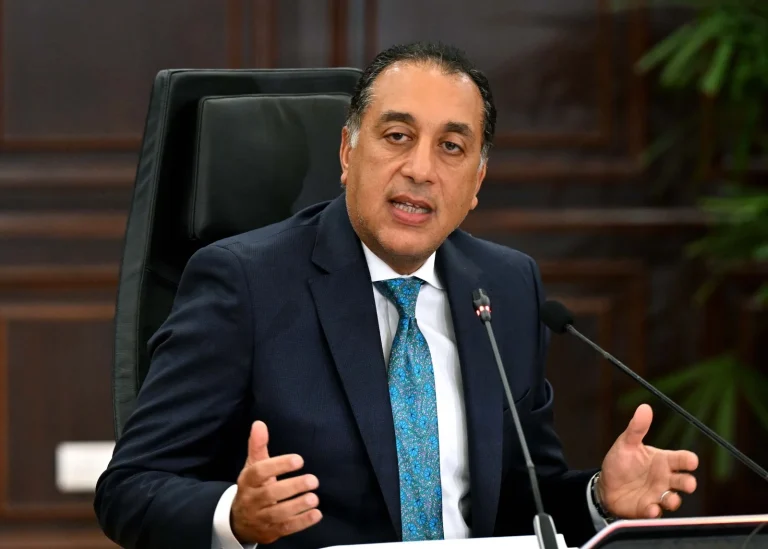مصر..الحكومة تعلن زيادة 1000 جنيه في الحد الأدنى للأجور