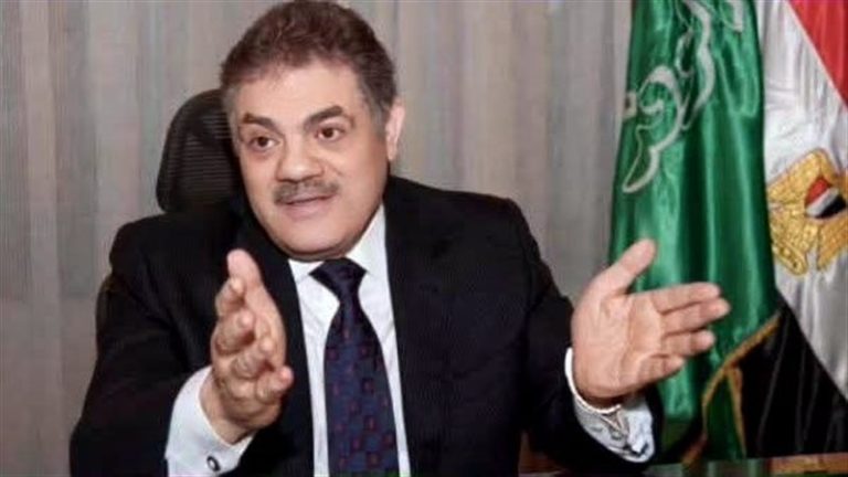 فضائح أذرع أيمن محسب وتحدي إقالة سامي الطراوي بجريدة الوفد العريقة
