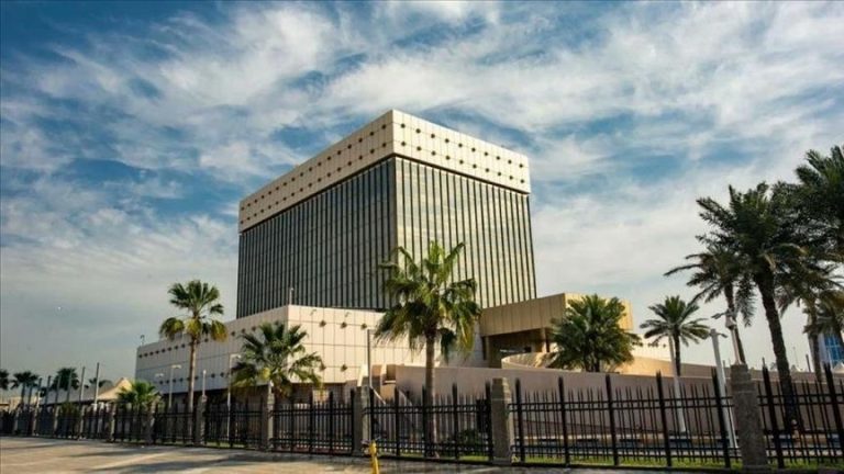 إيران تنفي استهداف السفارة الأمريكية في الرياض وتتهم إسرائيل بالوقوف وراء الهجوم