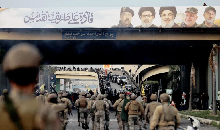 تحذيرات مصرية للبنان: لا تزجّوا الجيش في مواجهة مع حزب الله وسط مفاوضات مع إسرائيل