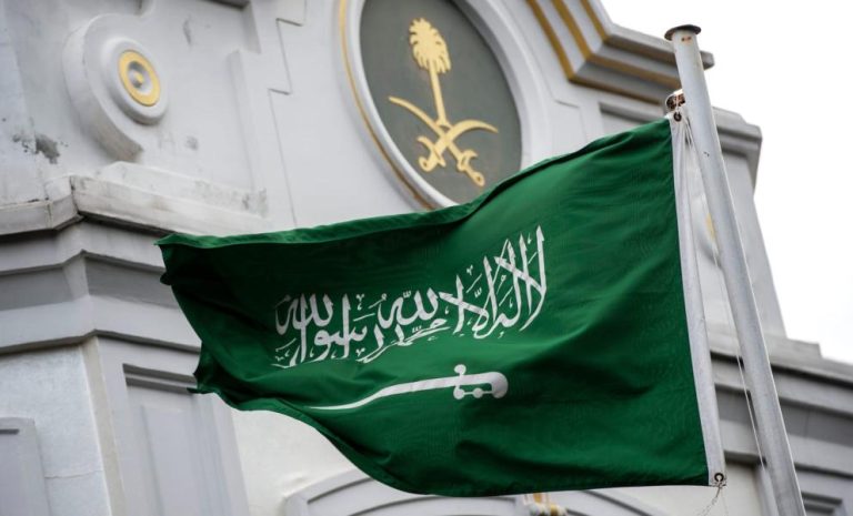 مصدر سعودي يرد على ترامب: لا تطبيع دون دولة فلسطينية