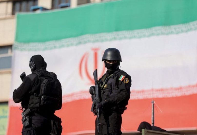 طهران تحشد المقصلة وتعتقل 4023 مواطنا لطمس خسائرها العسكرية