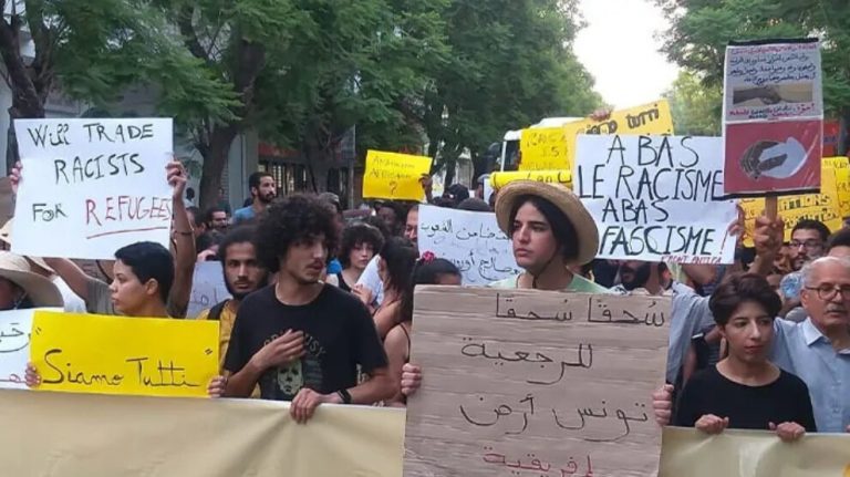 تصاعد خطاب الكراهية ضد المهاجرين في تونس يهدد السلم والأمن الاجتماعي