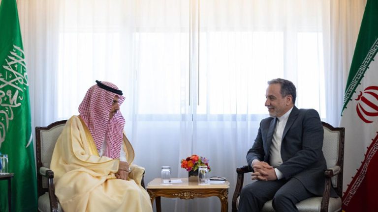 دبلوماسية اللحظة الأخيرة.. اتصال سعودي إيراني لإنقاذ المنطقة من صدام ترامب وطهران