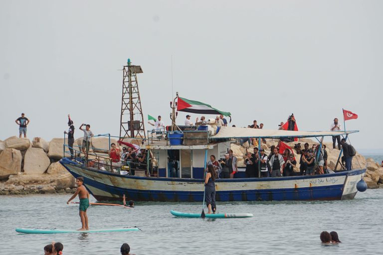 المجلس العربي يتابع اسطول الصمود يشعل غضب المجلس العربي بعد قرصنة اسرائيلية في المياه الدولية