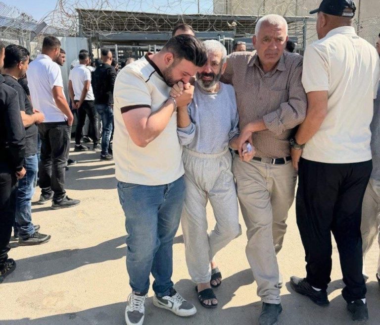 سجون الاحتلال تحول أجساد المعتقلين إلى هياكل عظمية وسط سياسات تجويع ممنهجة