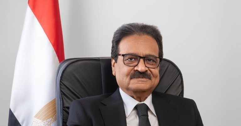 فريد زهران يطالب برفع الحد الأدنى للمعاشات: كيف يعيش من يتقاضى معاشا أقل من 1000 جنيه؟