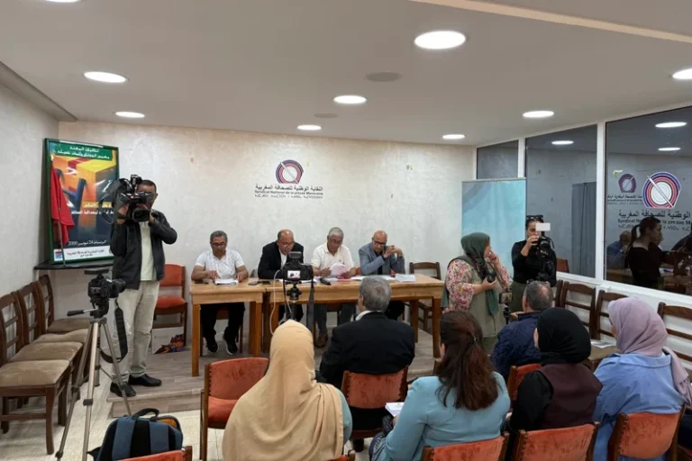ازمة حرية الصحافة في المغرب وتراجع المهنة يهدد مستقبل قطاع الاعلام