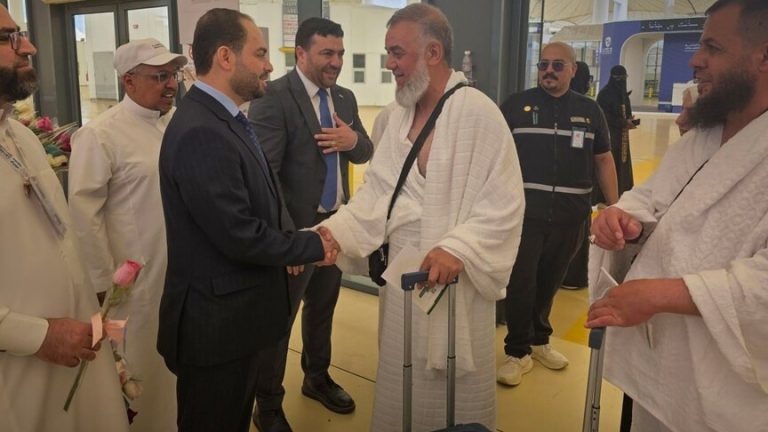 وصول الدفعة الأولى من الحجاج السوريين إلى جدة لأداء مناسك الحج