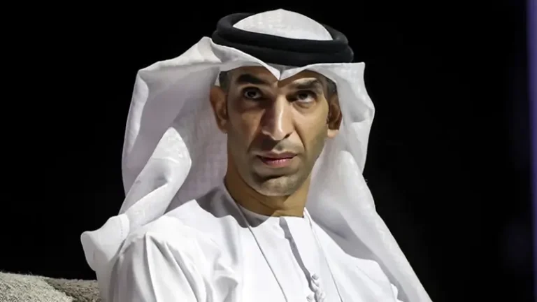 الإمارات تبحث مع واشنطن الانضمام إلى “نخبة” خطوط مبادلة الدولار