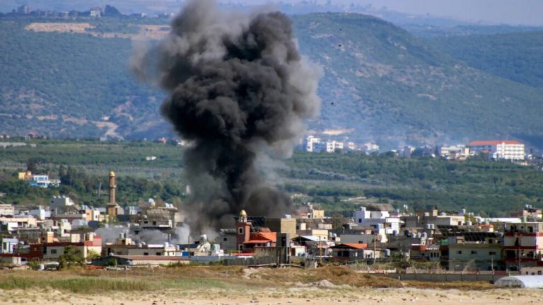 تدهور الأوضاع الصحية في لبنان وسقوط اثني عشر قتيلا بغارات على البقاع