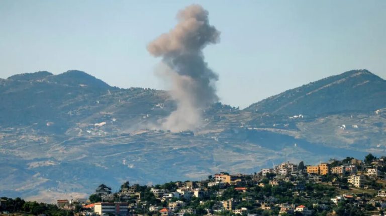 إسرائيل تخرق وقف إطلاق النار وتجبر سكان جنوب لبنان على الإخلاء القسري مجددا