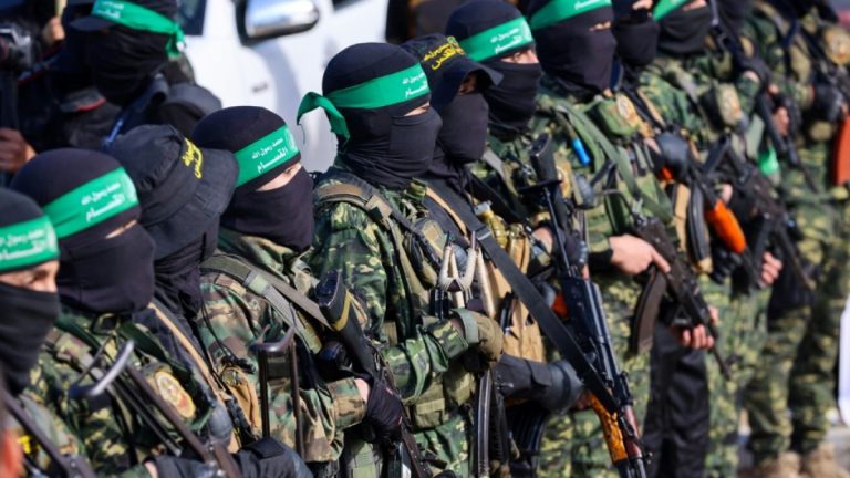 حماس تضع شروطها وتعلن إرجاء مفاوضات القاهرة