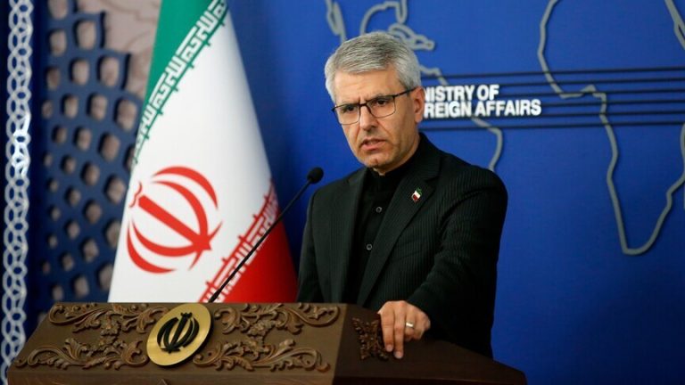 طهران: لا قيود على استخدام الأصول الإيرانية المجمدة بعد الإفراج عنها
