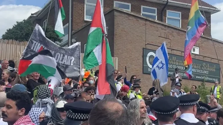 ميدل إيست آي : القضاء البريطاني يصدر أحكامًا مشددة بحق نشطاء مؤيدين لفلسطين تحت مظلة مكافحة الإرهاب