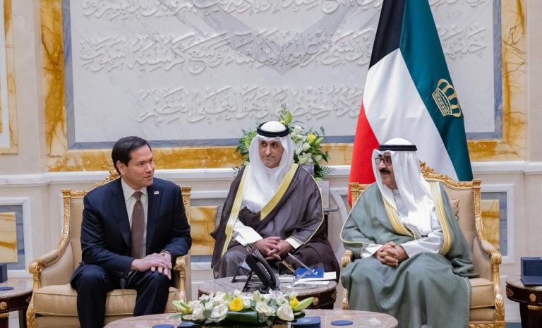 روبيو يبحث مع أمير الكويت تعزيز أمن الشرق الأوسط