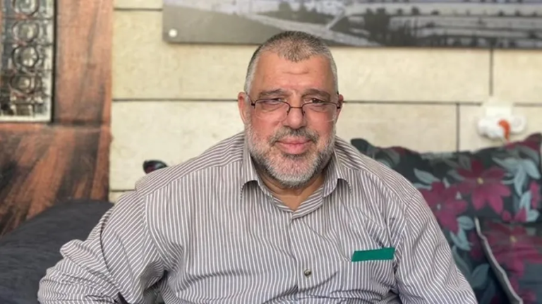 القيادي حسن يوسف يستعيد حريته بعد عامين ونصف من الاعتقال الإداري