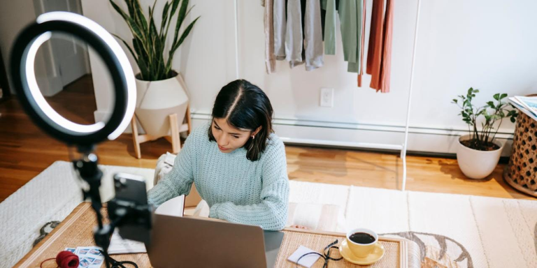 الحكومة المصرية في مواجهة اختبار حقيقي لإنقاذ ملايين عمال المنصات الرقمية