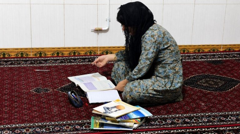 أزمات الطلاب في عام 2026: ضياع المستقبل تحت وطأة الحرب وتدهور التعليم