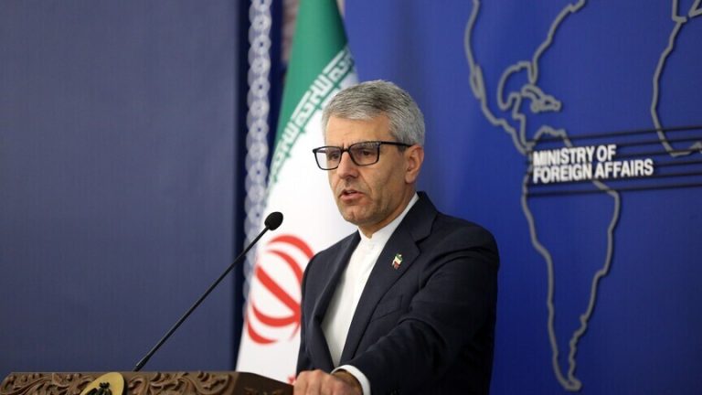 إيران تطالب بجدول زمني لانسحاب إسرائيل من لبنان وتدعو واشنطن للضغط على تل أبيب