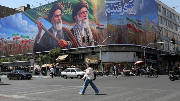 وفد قطري في طهران ضمن جهود الوساطة بين إيران والولايات المتحدة