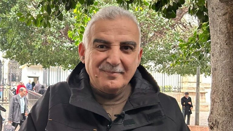 محكمة تونسية تؤيد حبس الصحفي زياد الهاني عامًا بتهمة الإساءة عبر شبكات الاتصال