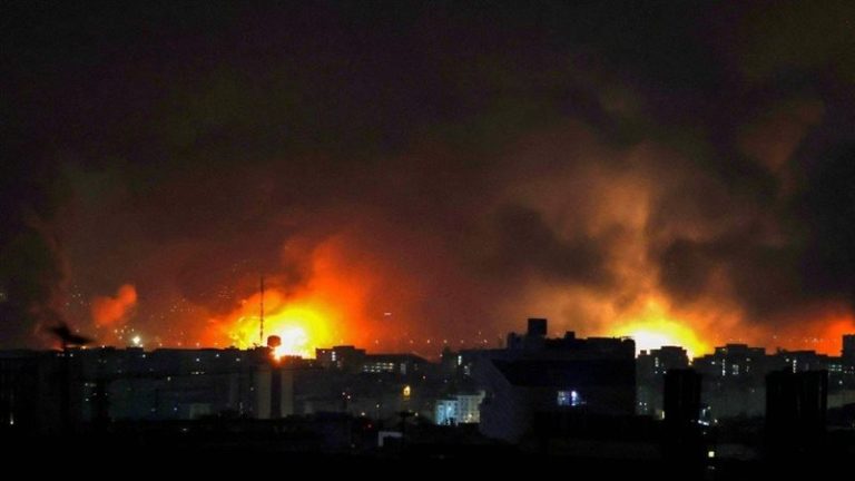 القيادة المركزية الأمريكية تعلن بدء موجة خامسة من الضربات على إيران