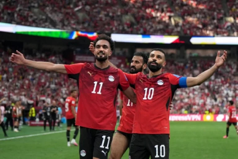 موقع أخبار الغد يهنئ منتخب مصر صعوده إلى دور الـ16 في بطولة كأس العالم