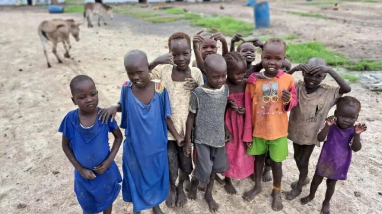 منظمة الصحة العالمية تعلن وفاة 120 سودانيًا وإصابة 1102 آخرين بوباء الكوليرا