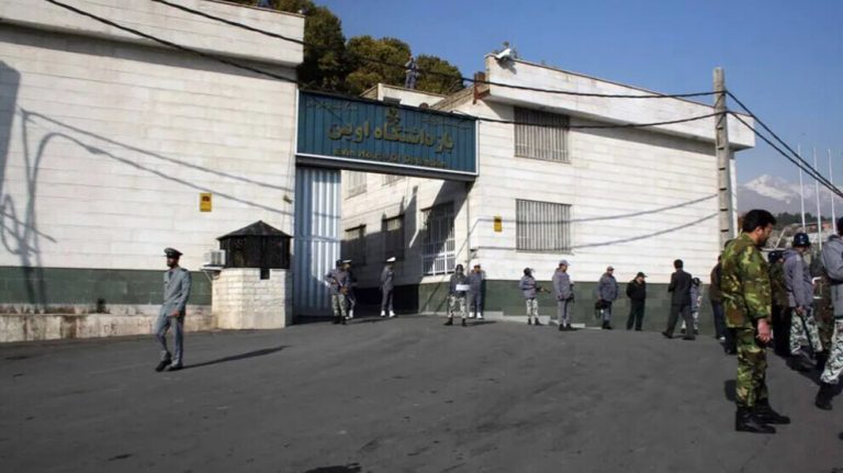 السجينة السياسية ليلى آفارين تواجه الموت البطيء داخل زنازين سجن إيفين